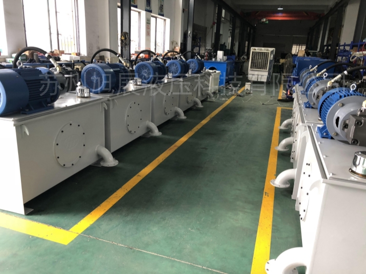 1693897578632984.jpg 木工機(jī)械液壓站_副本.jpg